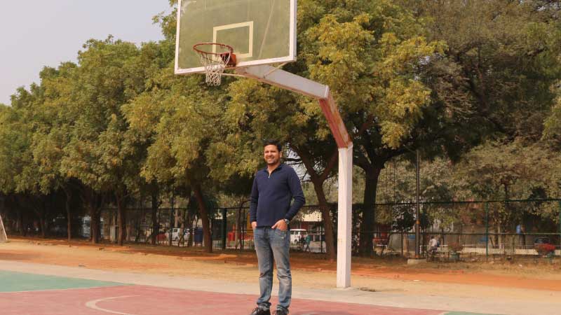 Binny relives a memory on the basketball court
